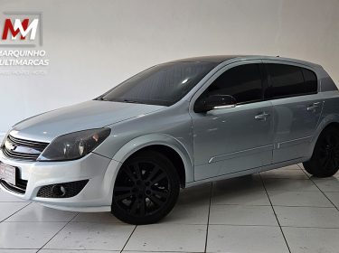 VECTRA-HATCH-PRATA-1