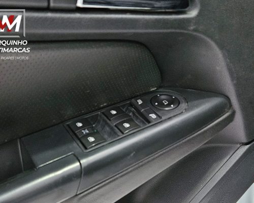 VECTRA-HATCH-PRATA-11