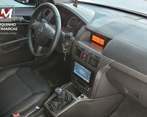 VECTRA-HATCH-PRATA-8