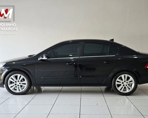 VECTRA-SEDAN-6